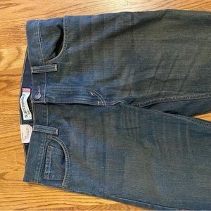 Men’s Levi jeans. Tags attached. Size 34x34. Never worn